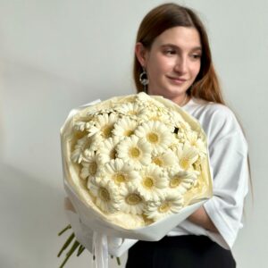 Букет белых или розовых гербер мини